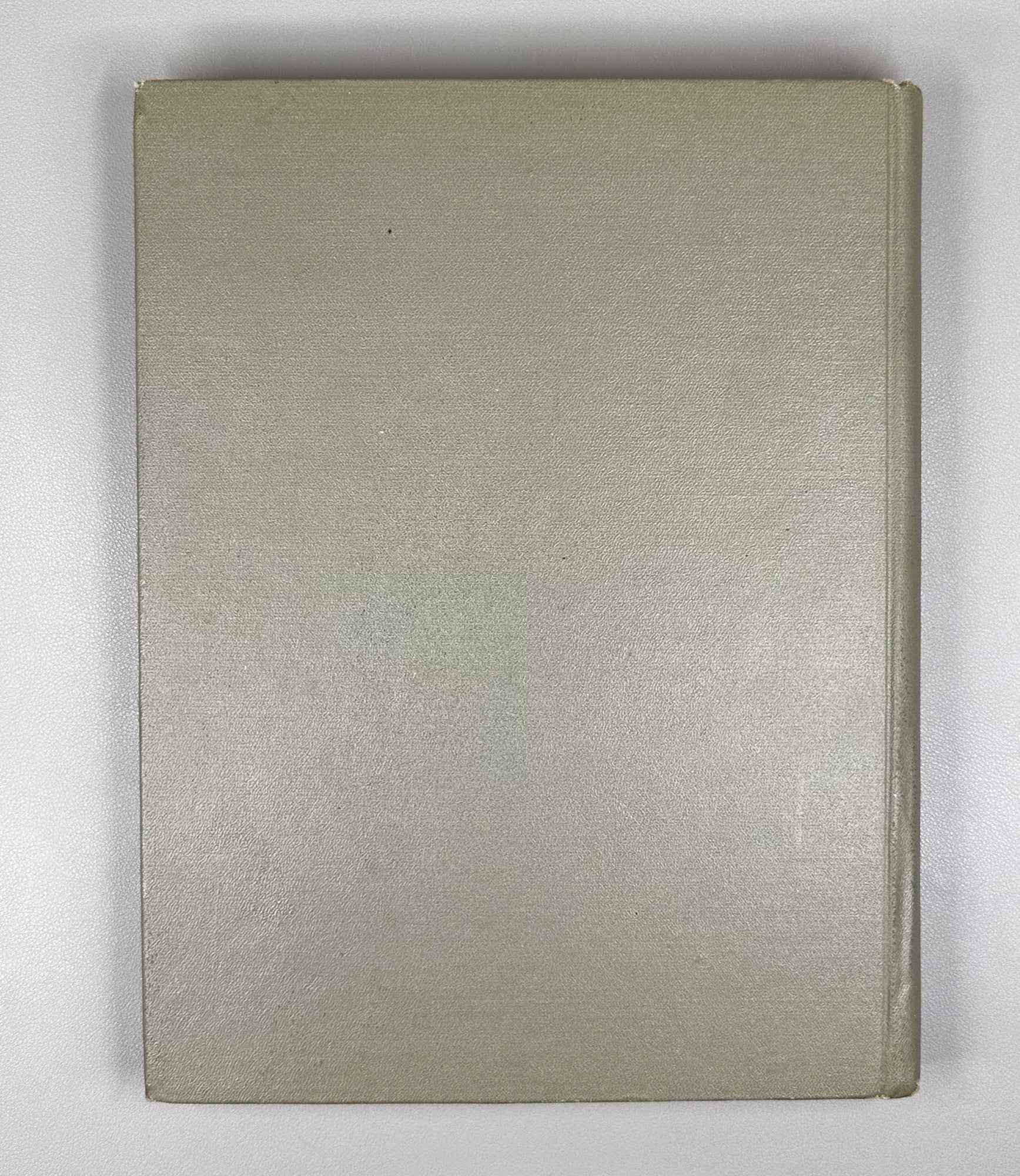 [Signed] Beridze, Vakhtang. Architecture of Tao-Klardjeti (Arkhitektura Tao-Klardzheti). Tbilisi, 1981. In Russian, Georgian, and French.