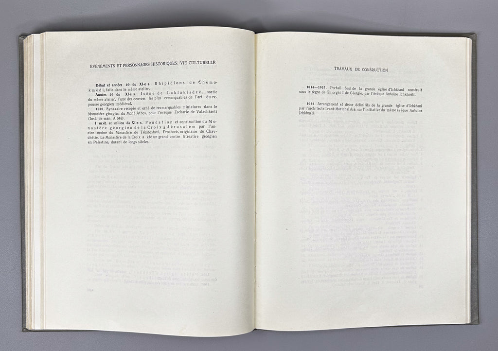 [Signed] Beridze, Vakhtang. Architecture of Tao-Klardjeti (Arkhitektura Tao-Klardzheti). Tbilisi, 1981. In Russian, Georgian, and French.
