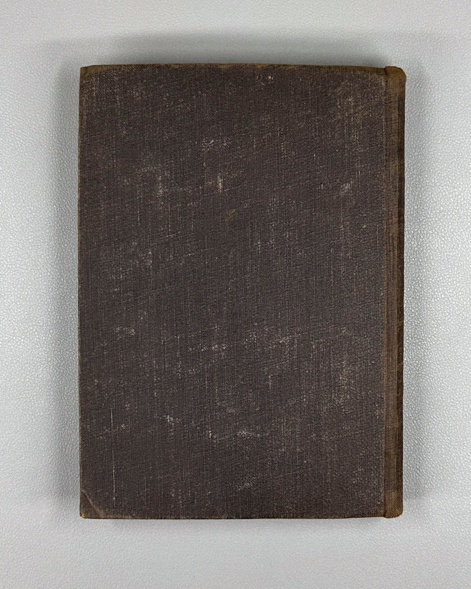 Chonkadze, Daniel. The Fortress of Surami (Suramis tsikhe). Federatsia, 1932. In Georgian