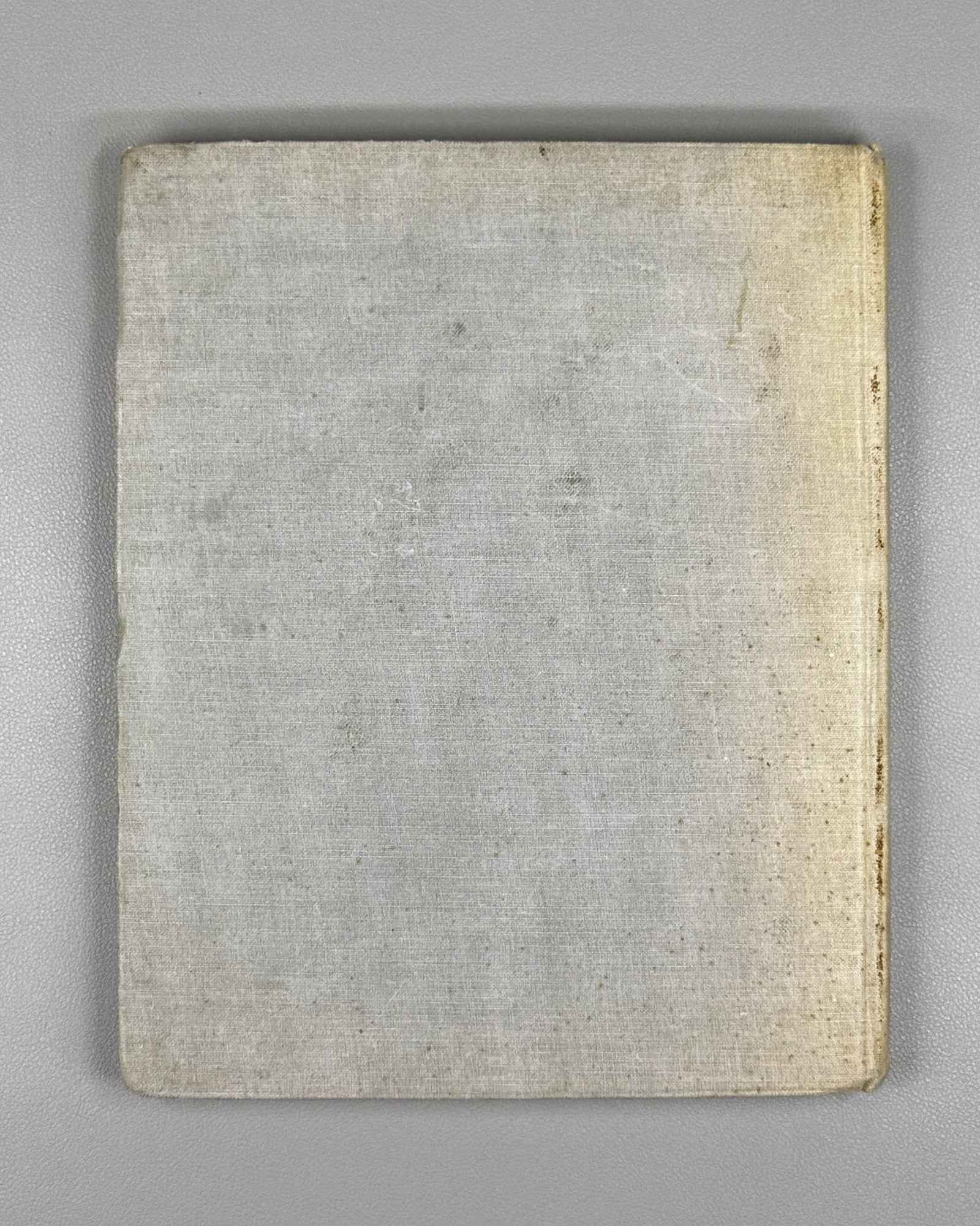 Bentham, Jeremy. Tactics of Legislative Assemblies (Taktika zakonodatel'nykh sobranii). First Russian edition, 1907. In Russian.