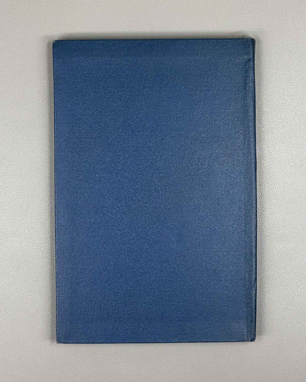 [Signed] Abshilava, Amiran. Thoughts on First Love (Pikrebi pirvel siyvarulze). Tbilisi, 1959. In Georgian.