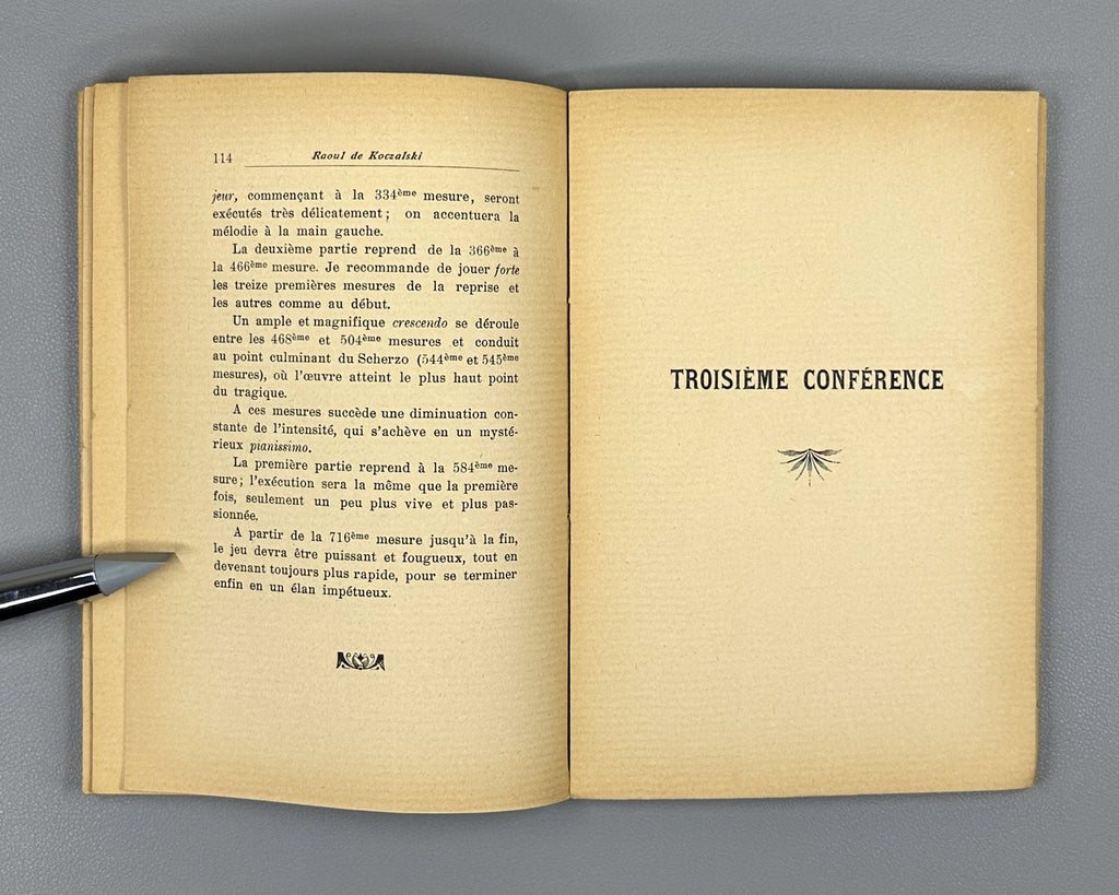 Koczalski, Raoul. Frédéric Chopin: Four Analytical Lectures Preceded by Biographical Notes as well as Essays on Chopin (Frédéric Chopin : quatre conférences analytiques...), 1913. In French.