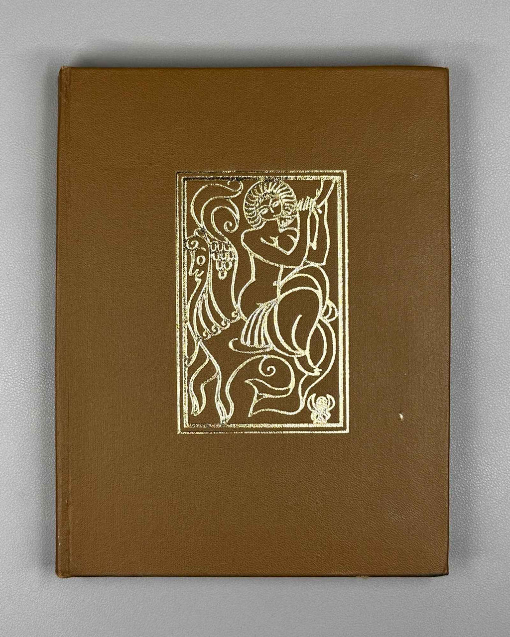 Georgian Folk Poetry: Selected (Kartuli khalkhuri poezia) / compiled by Al. Gomiashvili ; illustrated by Gulda Kaladze. 1975. In Georgian.