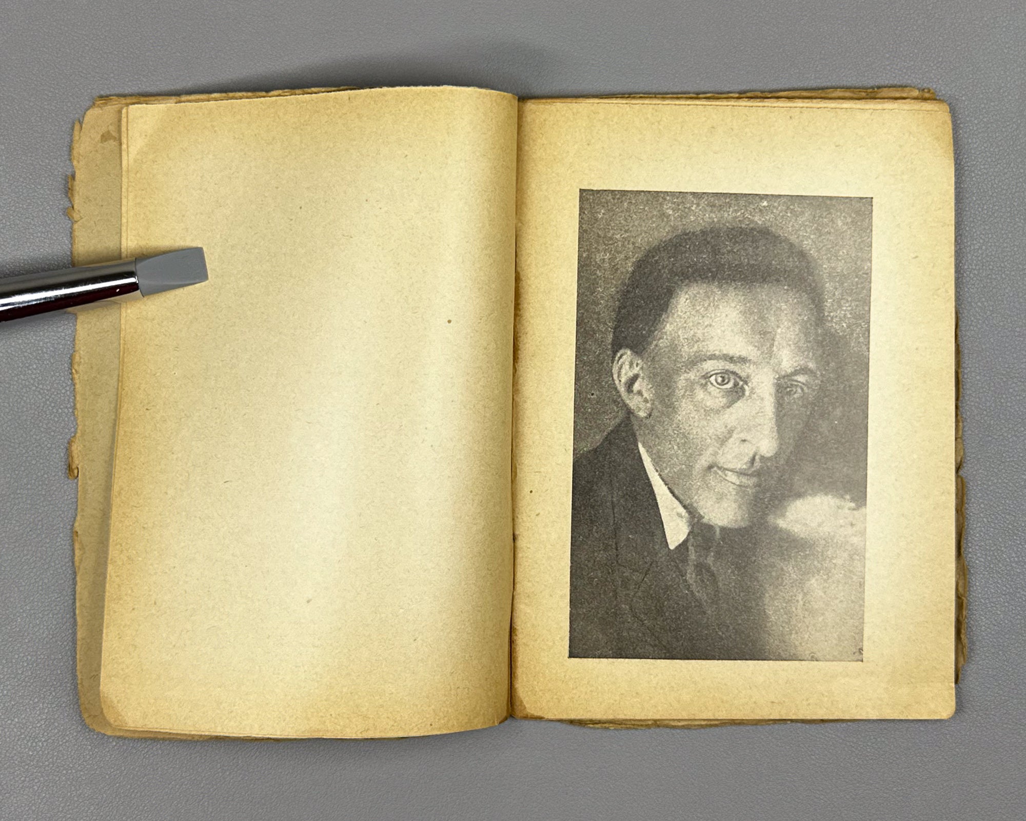 Blok, Aleksandr. Unpublished Poems. History of a Letter (Neizdannye stikhi. Istoriya odnogo pis'ma). First edition. Tiflis, 1927. In Russian.