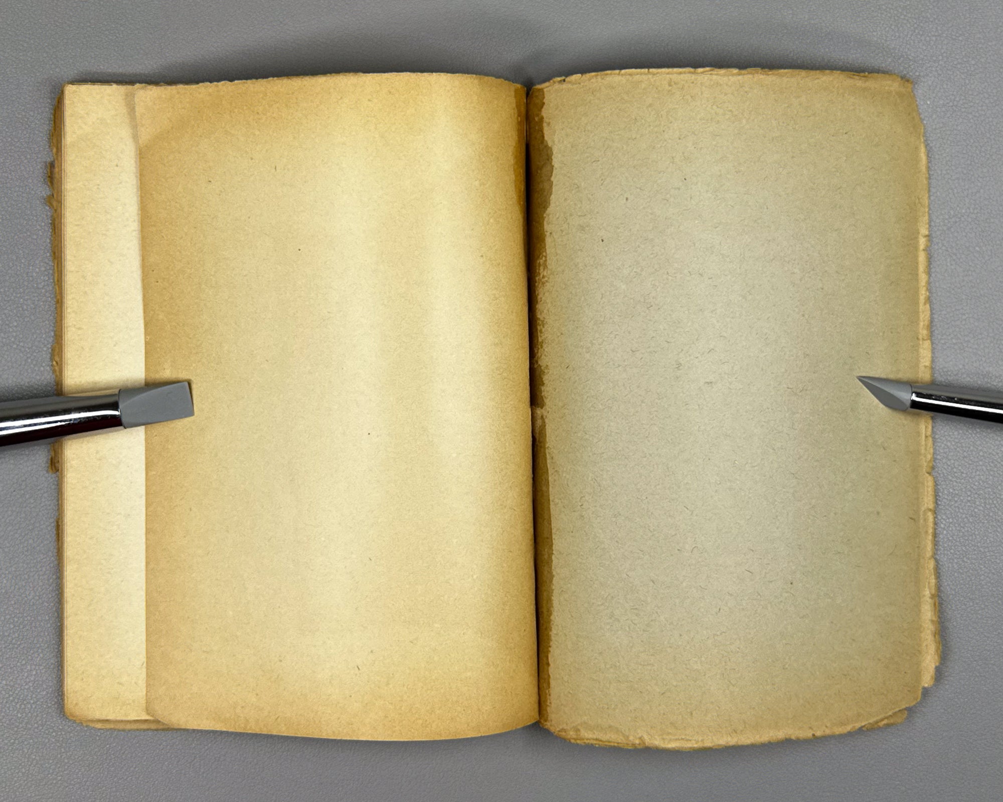 Blok, Aleksandr. Unpublished Poems. History of a Letter (Neizdannye stikhi. Istoriya odnogo pis'ma). First edition. Tiflis, 1927. In Russian.