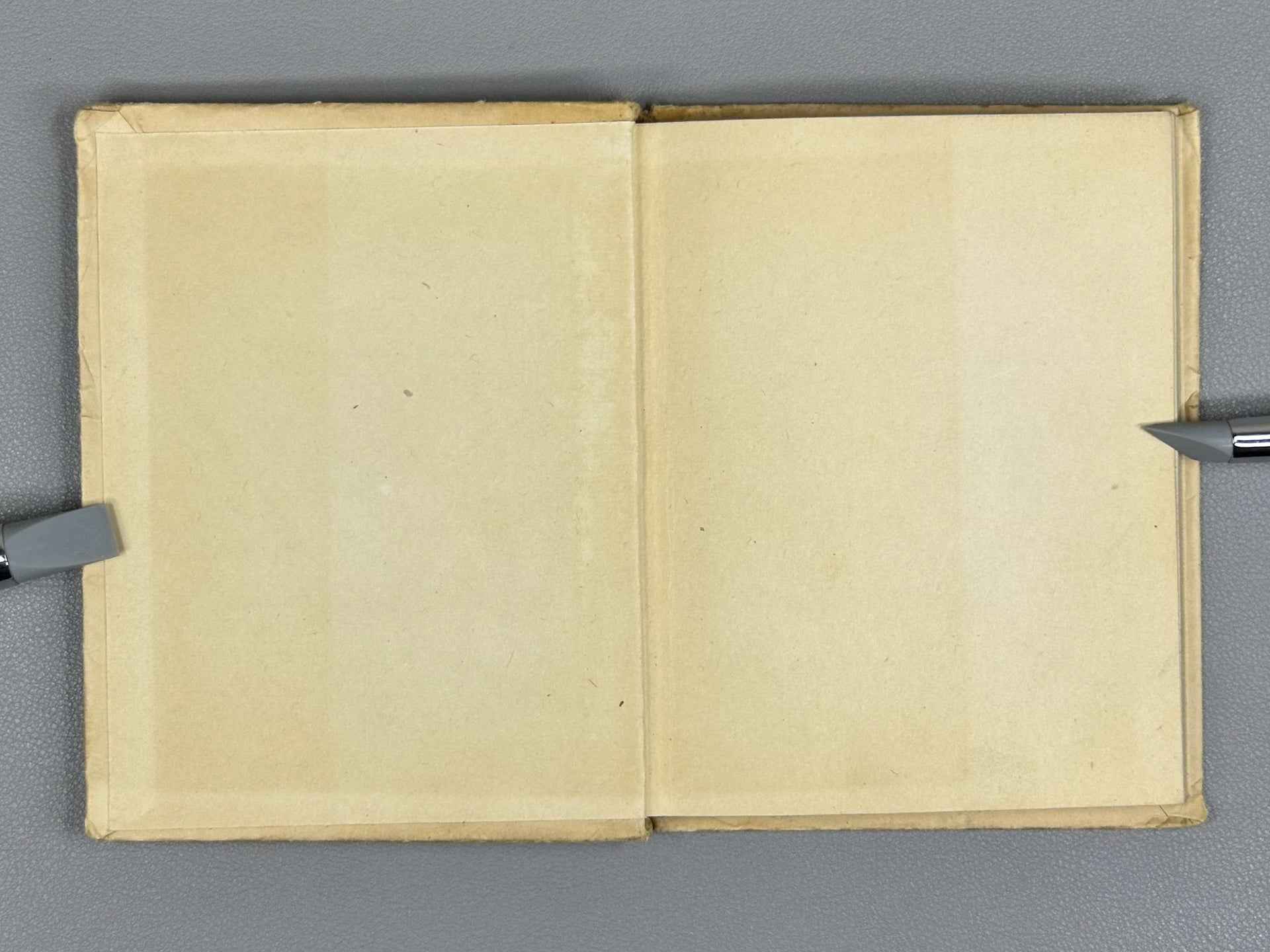 [Signed] Shchipachev, S. P. Stroki lyubvi (Lines of Love), 1956. In Russian.