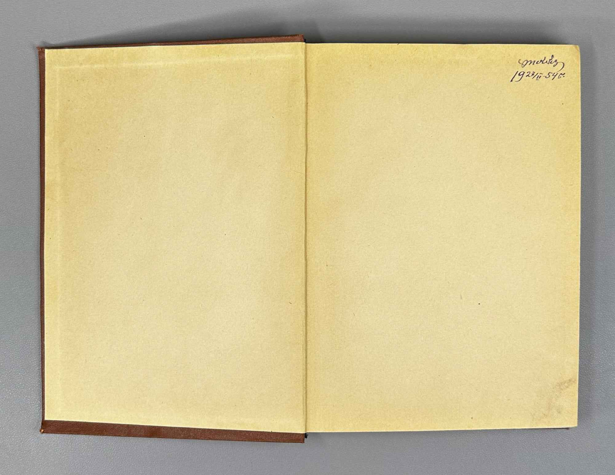 The Old Armenian Translation of the Georgian Historical Chronicles "Kartlis Tskhovreba" (Kartlis tskhovrebis dzveli somkhuri targmani) / compiled by Ilia Abuladze. First edition, 1953. In Georgian and Armenian.