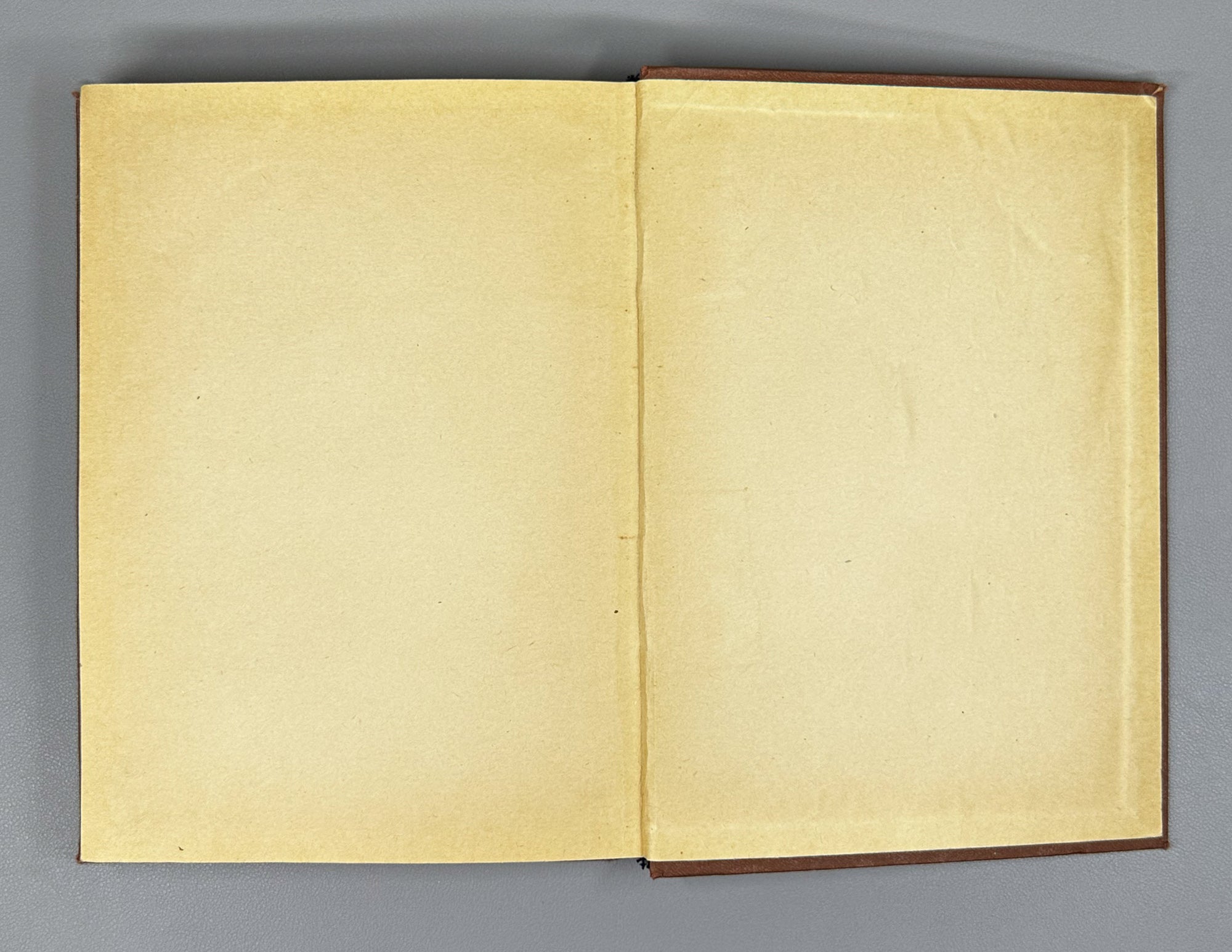 The Old Armenian Translation of the Georgian Historical Chronicles "Kartlis Tskhovreba" (Kartlis tskhovrebis dzveli somkhuri targmani) / compiled by Ilia Abuladze. First edition, 1953. In Georgian and Armenian.