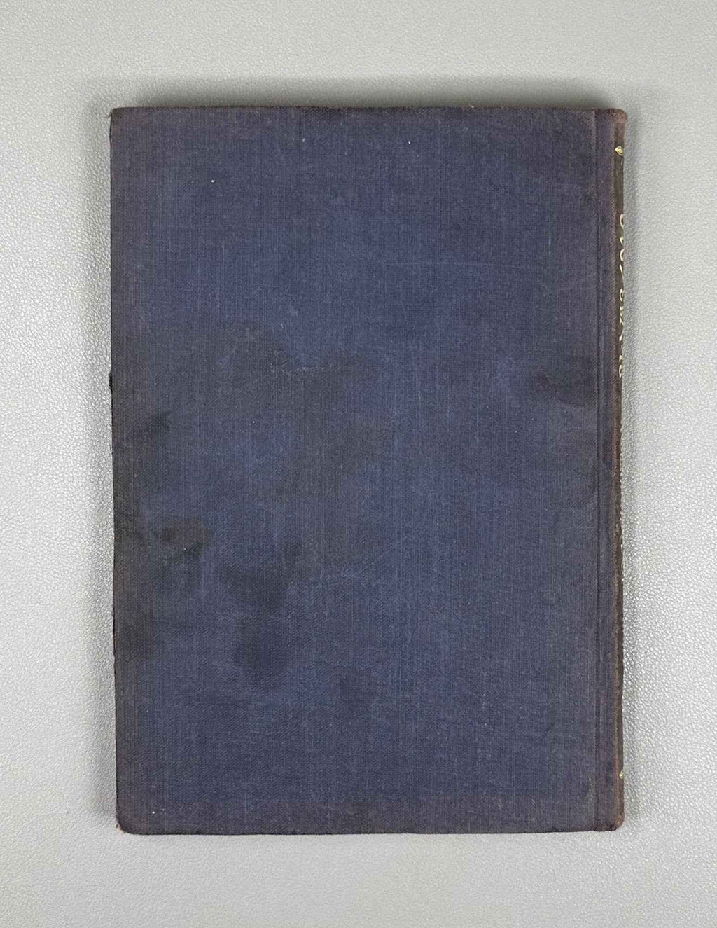 Artists of Soviet Georgia: Painting, Sculpture, Graphics, Decorative Arts (Sabch'ota Sakartvelos mkhat'vrebi). A biographical directory of the members of the Union of Soviet Artists of Georgia, 1941. In Georgian.