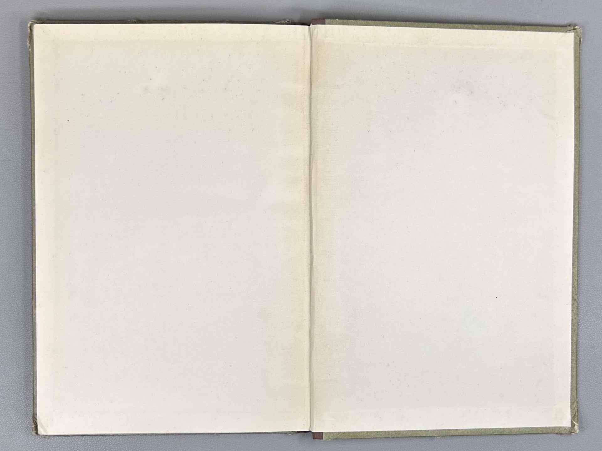 Sokolova, V. S. Phonetics of the Tajik Language (Fonetika tadzhikskogo yazyka), 1949. In Russian.