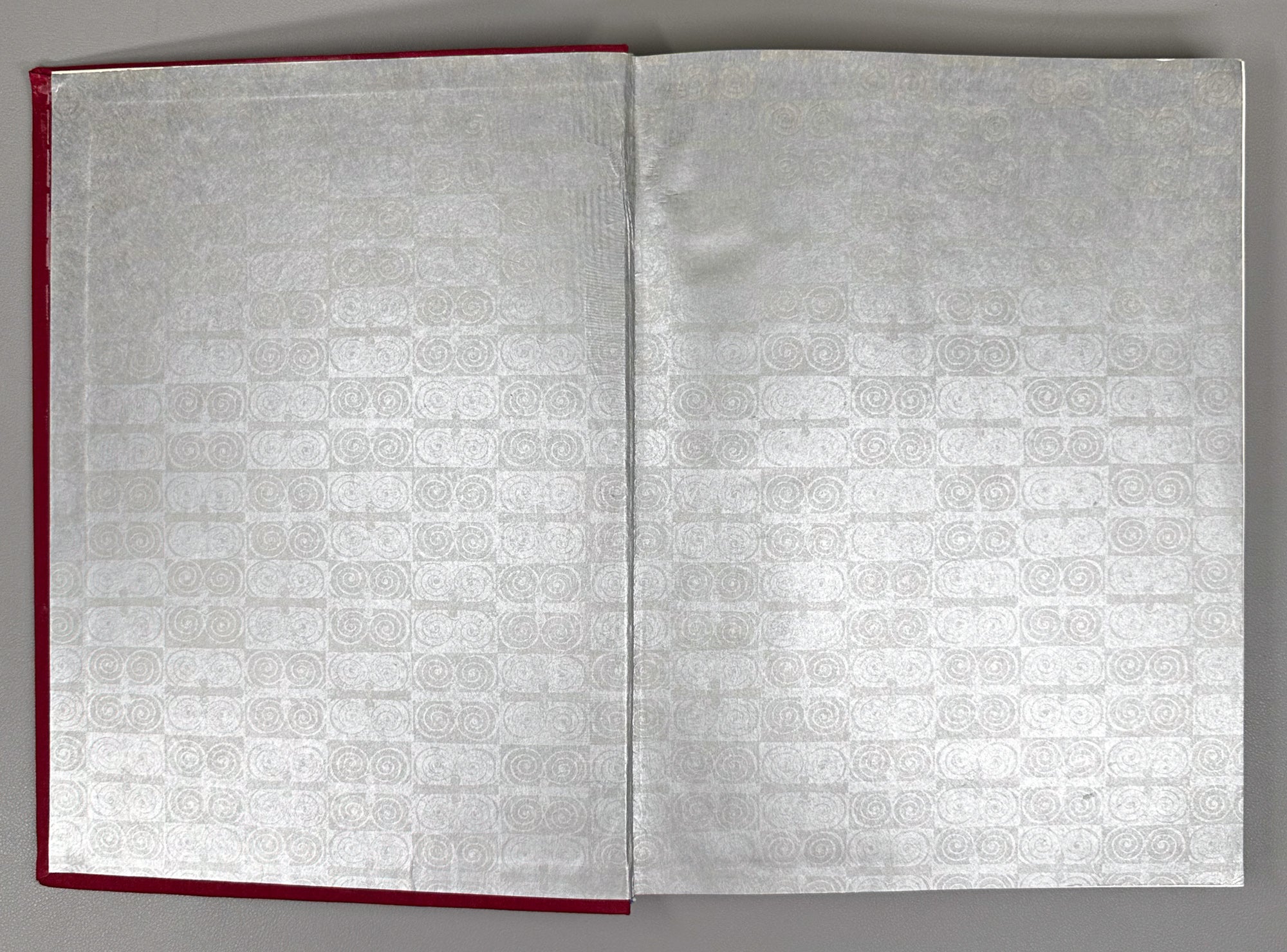 Anthology of Georgian Soviet Poetry (Antologiya gruzinskoy sovetskoy poezii). Tbilisi: Merani, 1971. In Russian