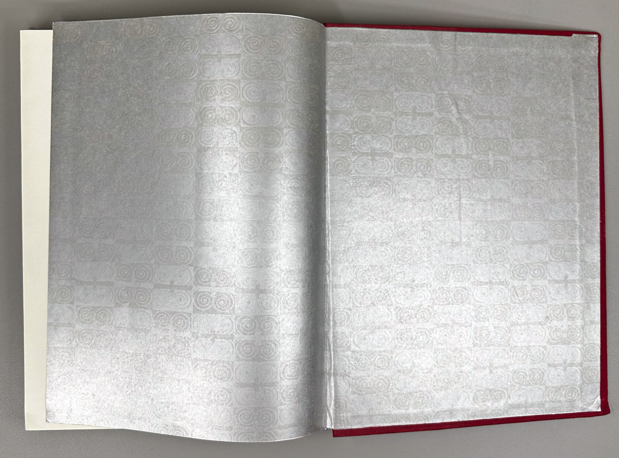 Anthology of Georgian Soviet Poetry (Antologiya gruzinskoy sovetskoy poezii). Tbilisi: Merani, 1971. In Russian