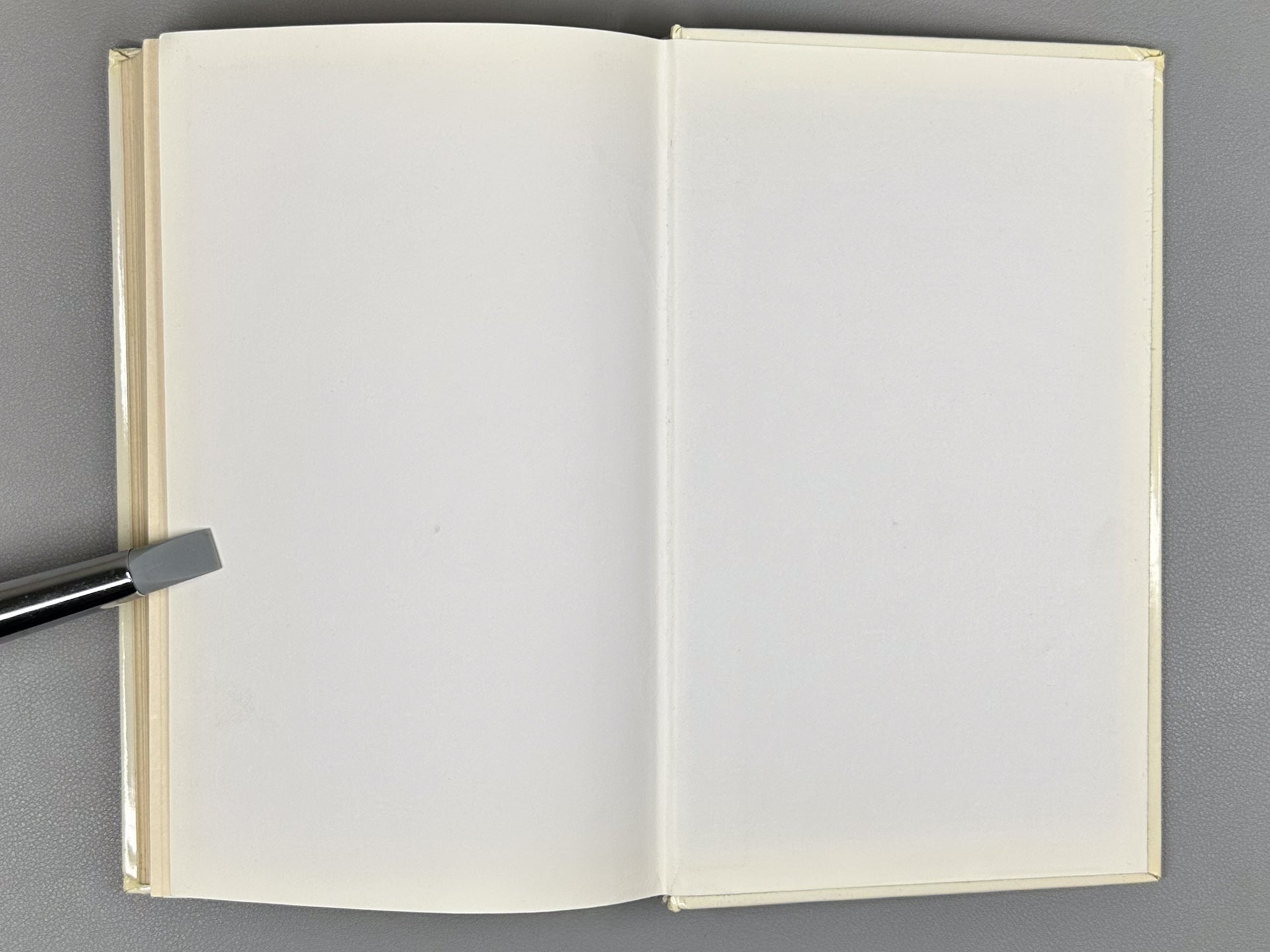 The New Testament of Our Lord Jesus Christ. The Psalter (Nae khitsau Yeso Chyrystiyi Nog Faedzaekhst. Psaltir), 1994. In Ossetian.