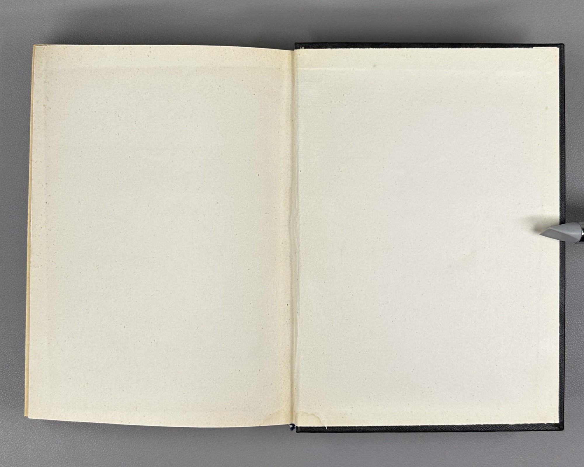 Bradbury, Ray. Fahrenheit 451; The Martian Chronicles; Short Stories; foreword by A. Gvakharia. Tbilisi, 1973. First edition in Georgian.