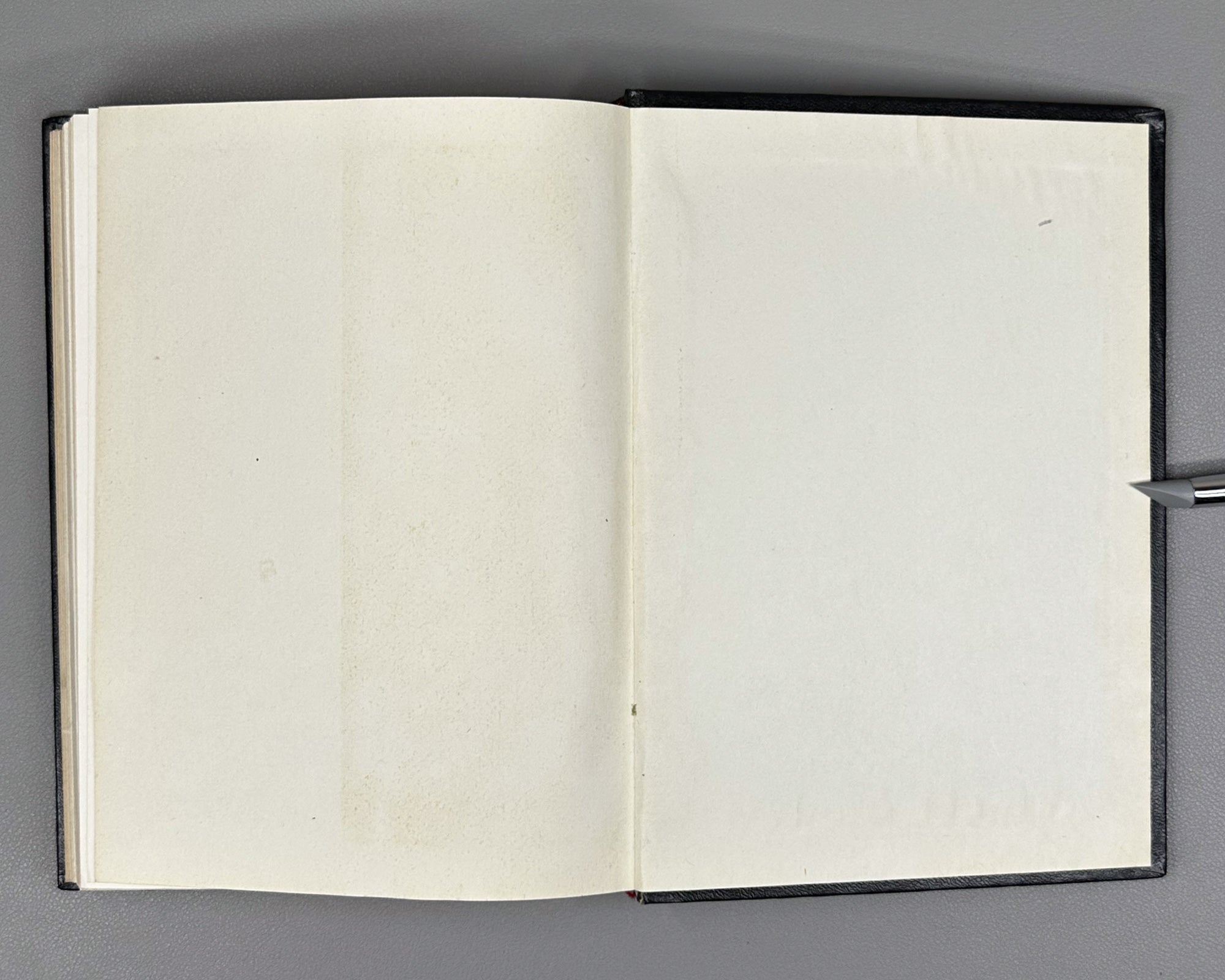 Ketskhoveli, Niko. I Come from Arsiani, and I Rejoice (Arsianidan movdivar, momikharia): stories. First edition. Tbilisi, 1974. In Georgian.