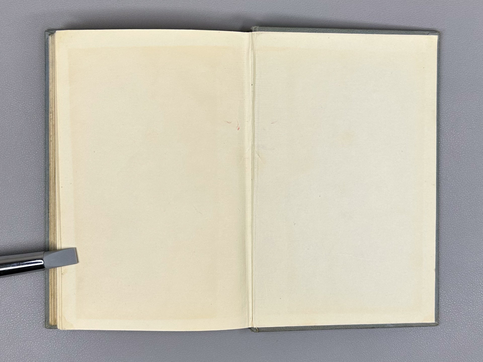 Yevtushenko, E. Autobiography (Avtobiografiya). London, 1964. In Russian