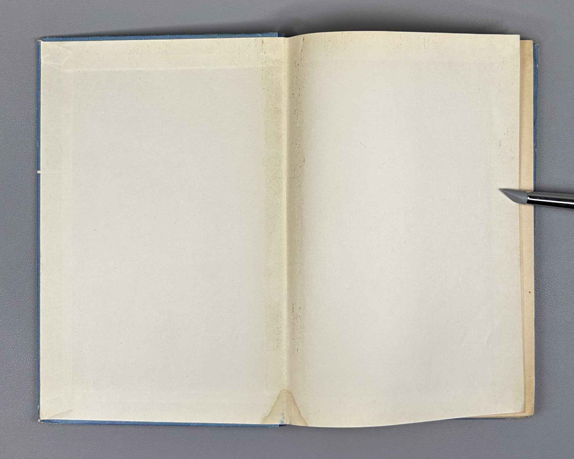 Mayer-Oberplan, M. Clarification and Stabilization of Wine, Champagne, and Sweet Juice (Osvetlenie i stabilizatsiya vina, shampanskogo i sladkogo soka). 1960. First Russian edition.