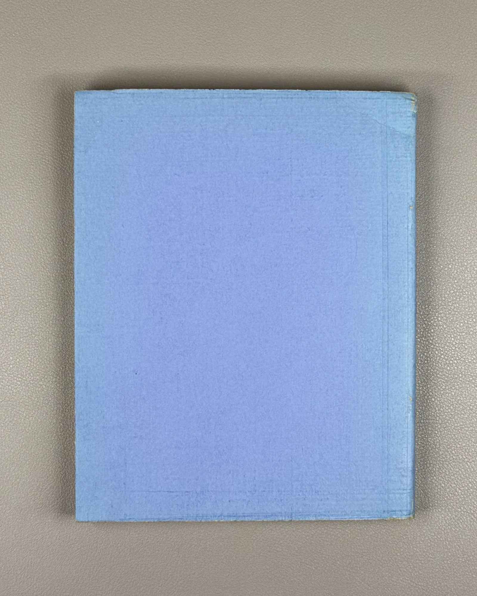 [Signed] Abramia, Polio. White Sails: Poems (Tetri aprebi : leksebi). First edition, 1962. In Georgian.