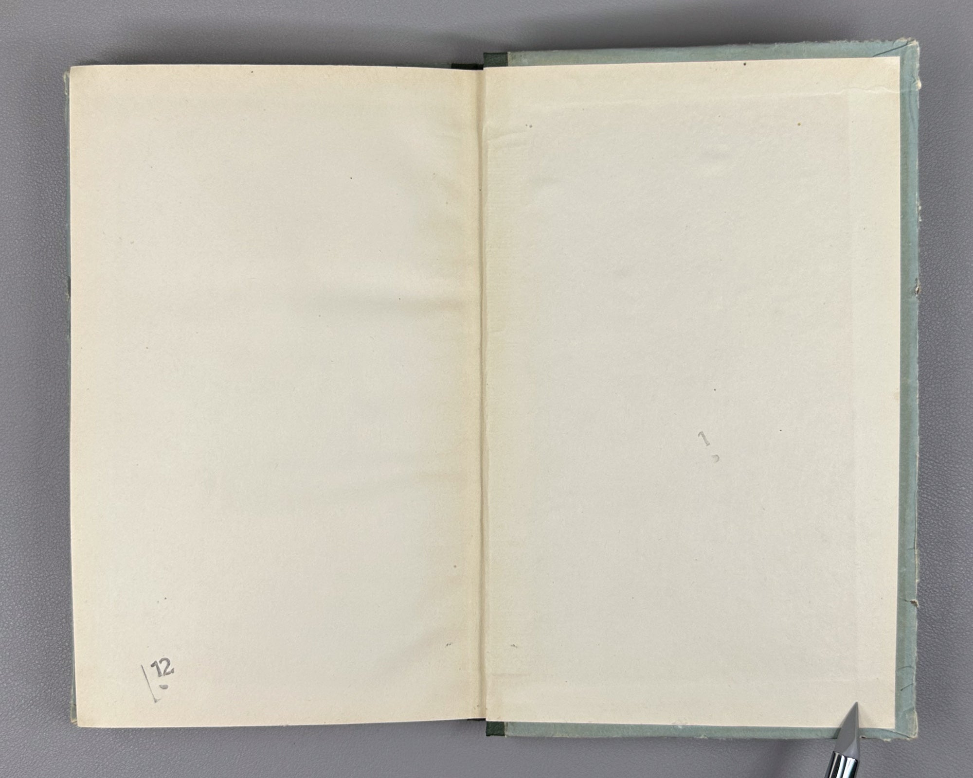 [Signed] Zhuruli, Varlam. Lyric (Lirika). First edition. Tbilisi, 1956. In Georgian.