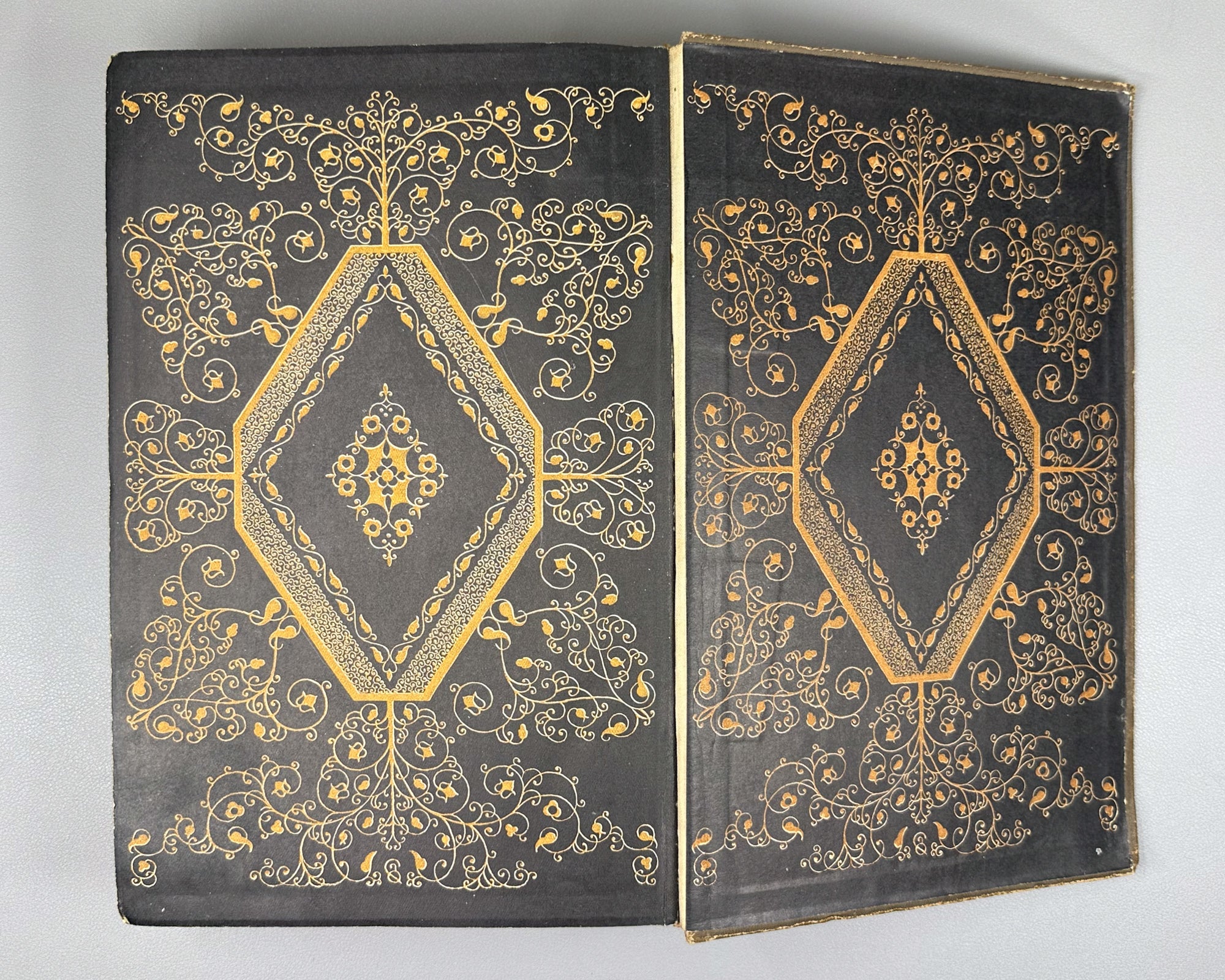 Tsereteli, Akaki. Works : Complete Collection in Seven Volumes (Tkhzulebani). Volumes I-IV of 7. 1940-1948. In Georgian
