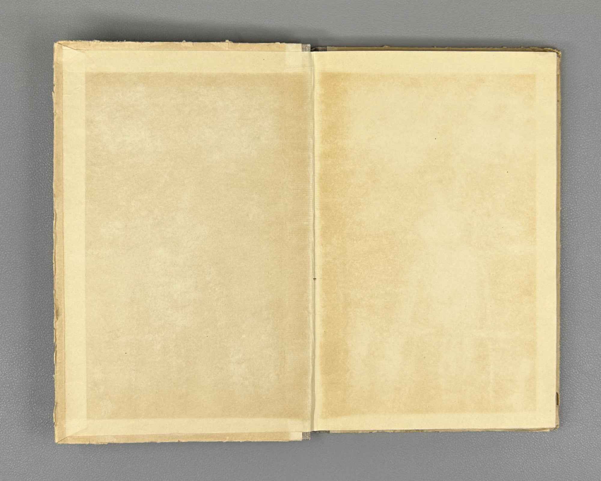Rozanov, B. Wall Street (Uoll-strit). Illustrated by Lev Brodaty, 1949. In Russian. First edition