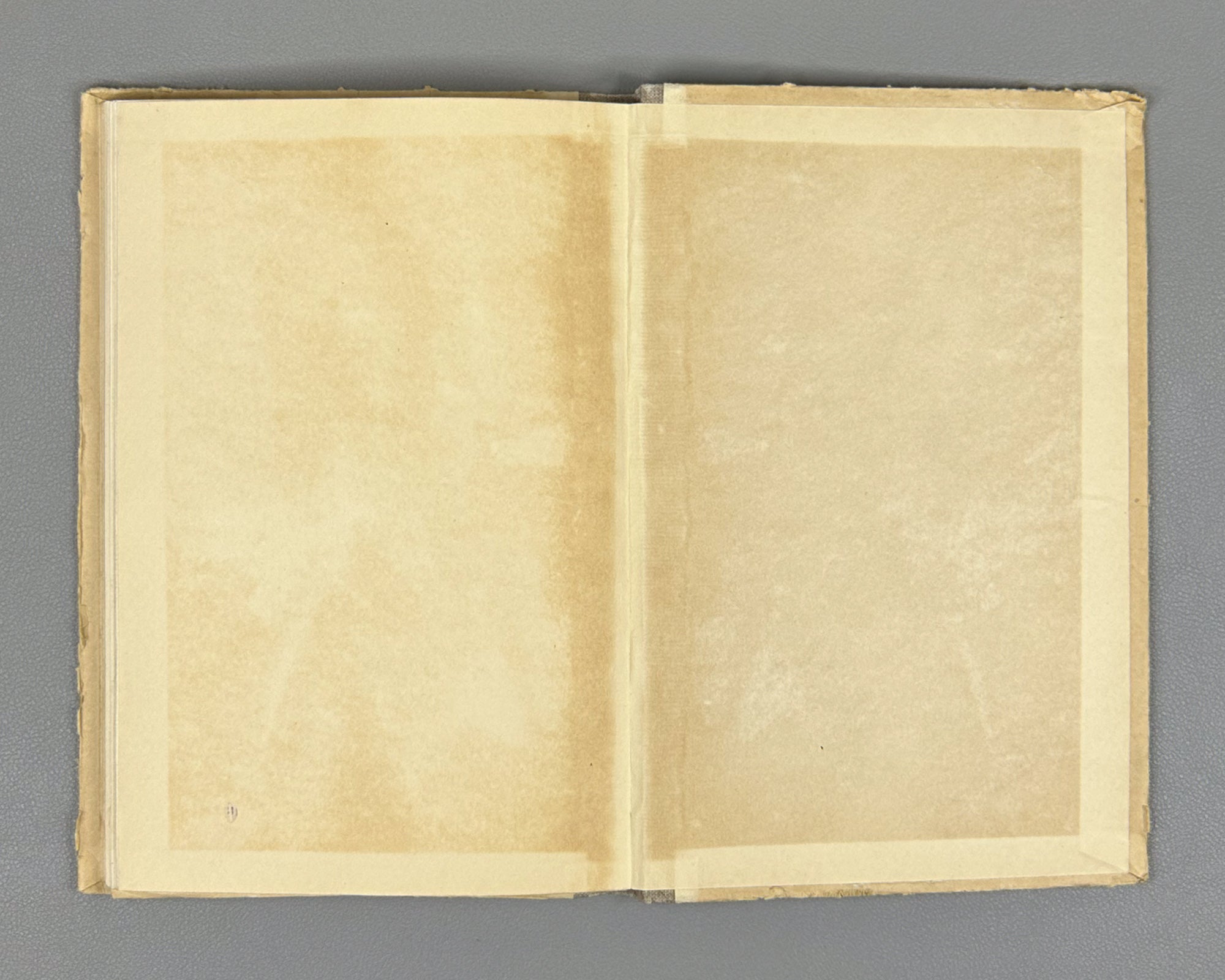 Rozanov, B. Wall Street (Uoll-strit). Illustrated by Lev Brodaty, 1949. In Russian. First edition